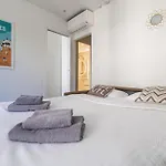 - 4 Neufs Au Coeur De *