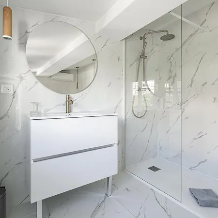 - 4 Neufs Au Coeur De Appartement *
