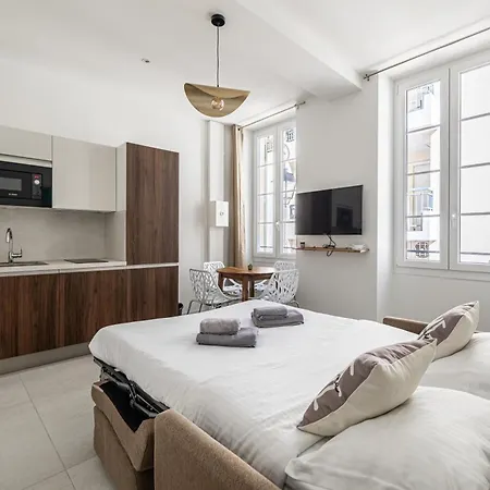 - 4 Neufs Au Coeur De Appartement Cannes