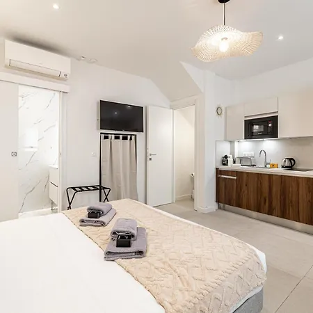 Appartement - 4 Neufs Au Coeur De Cannes